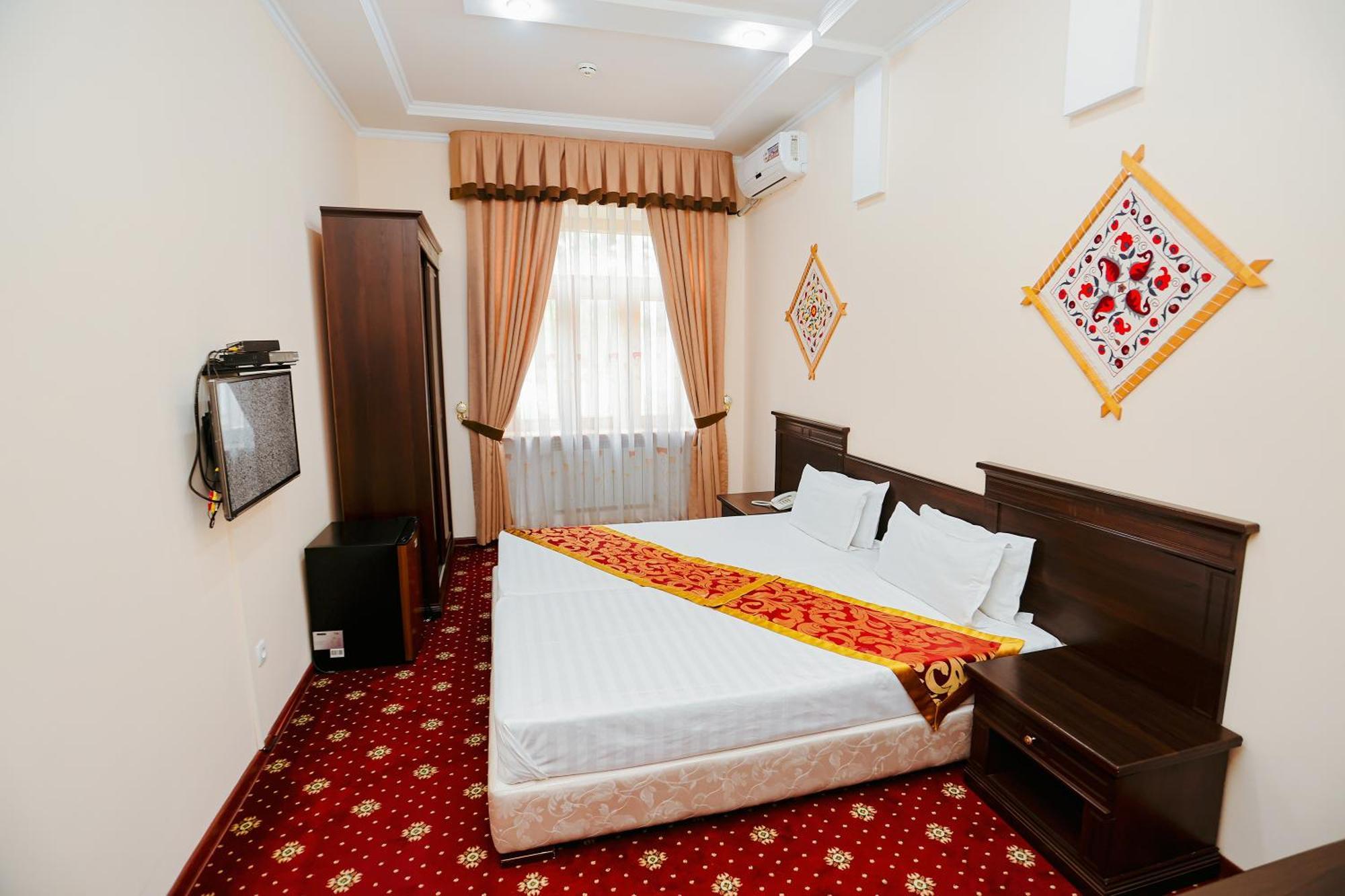 Yangi Sharq Hotel ซามาร์คันด์ ภายนอก รูปภาพ