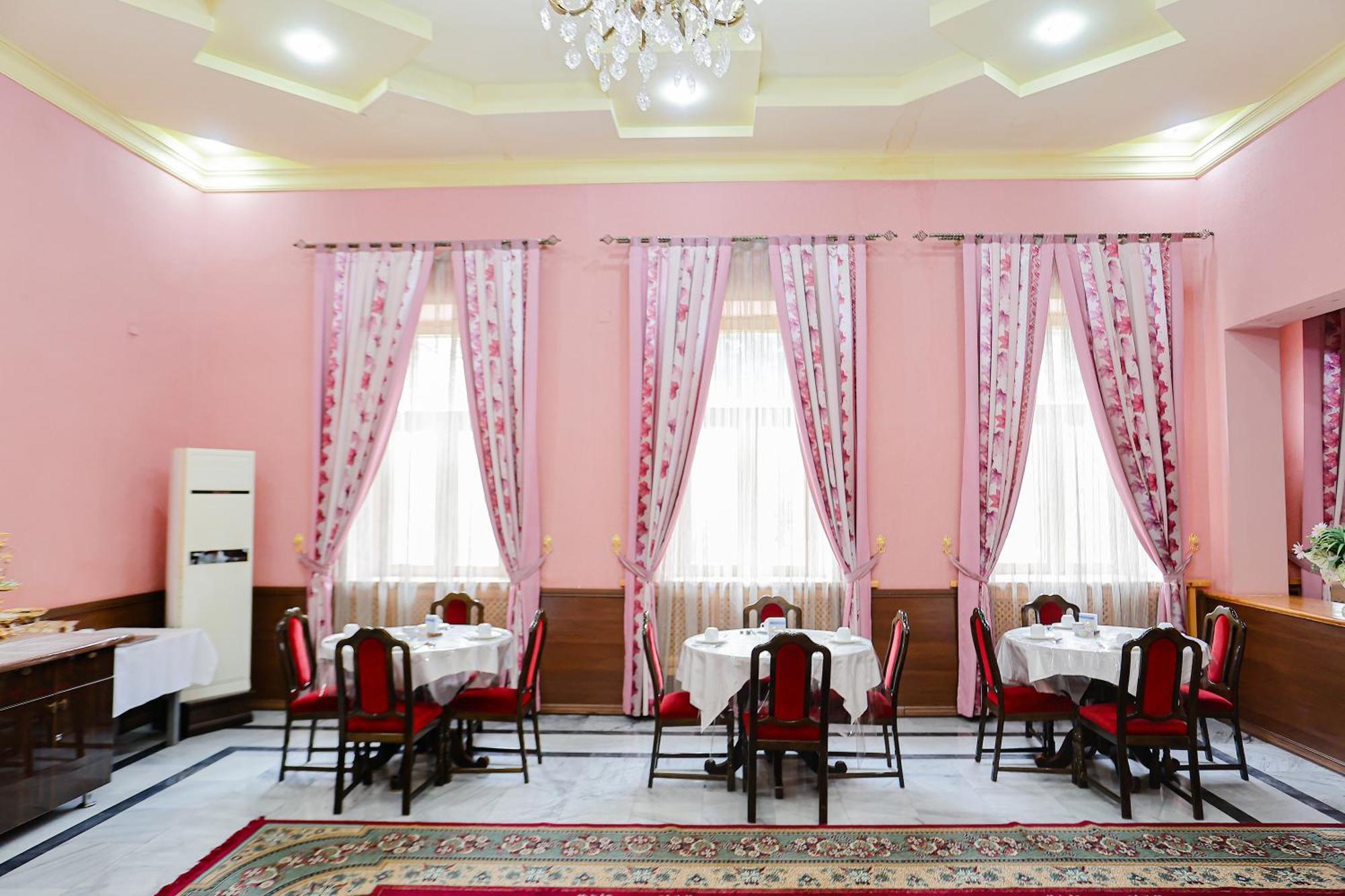 Yangi Sharq Hotel ซามาร์คันด์ ภายนอก รูปภาพ