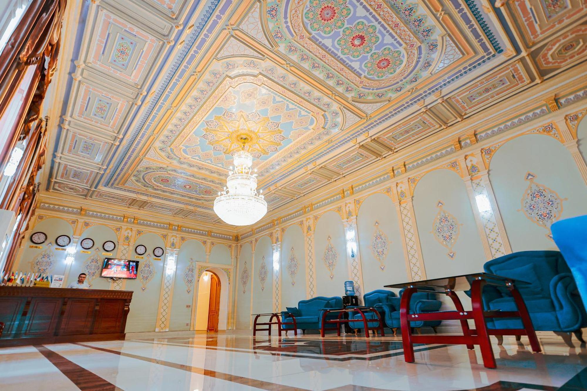 Yangi Sharq Hotel ซามาร์คันด์ ภายนอก รูปภาพ